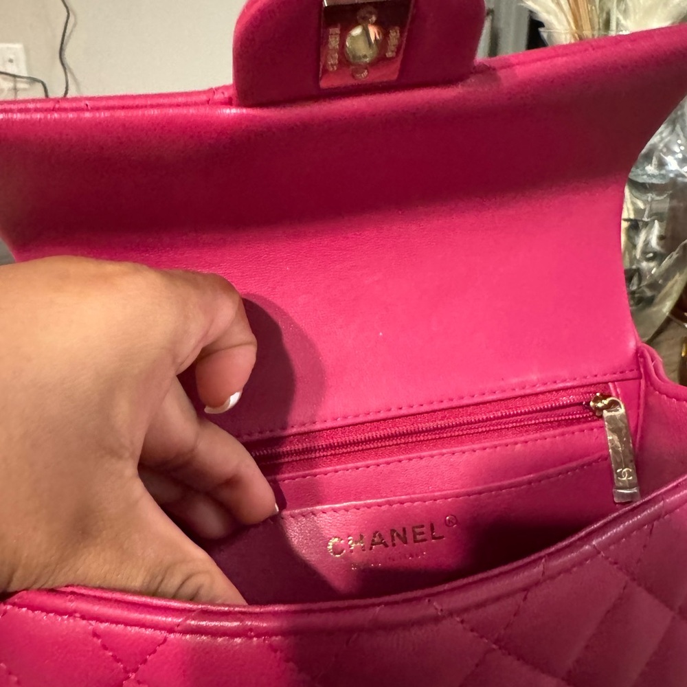 Chanel Pink Quilted Crossbody Bag with Gold Hardware - Picture 9 of 9